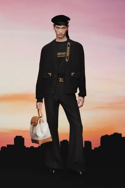 Look 10
